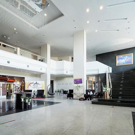 Fortune Hotel Korat- Sha Plus Nakhonratchasima Екстериор снимка