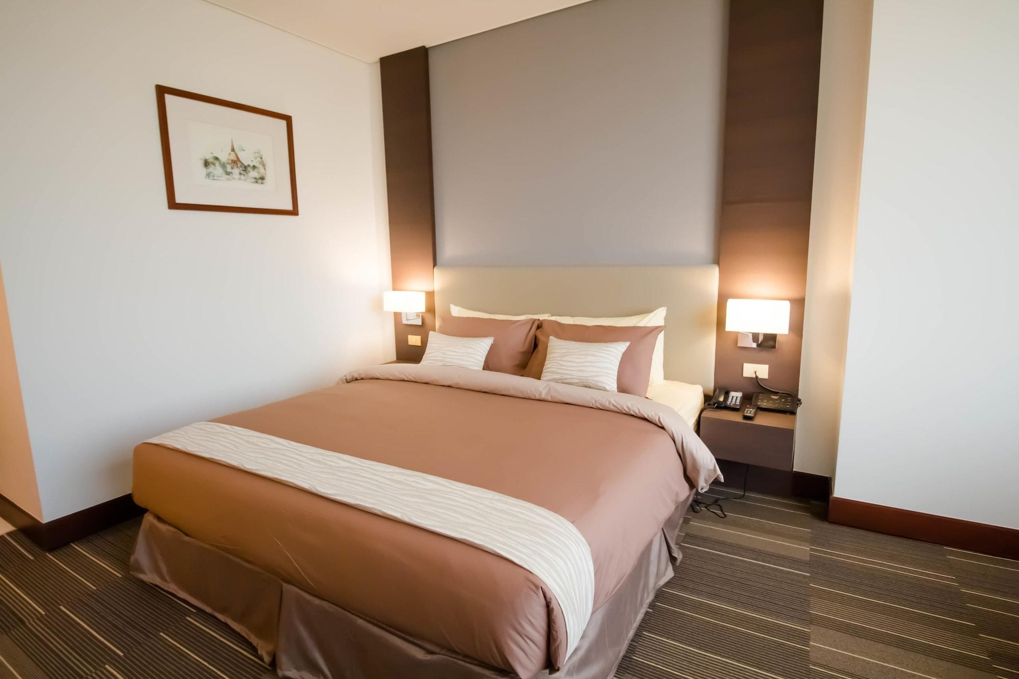 Fortune Hotel Korat- Sha Plus Nakhonratchasima Екстериор снимка