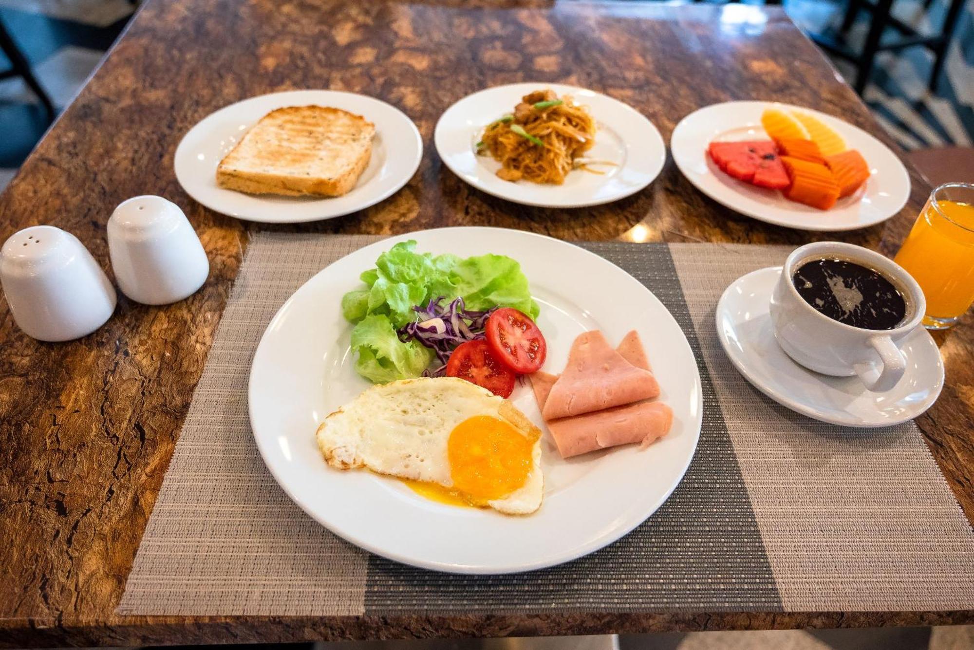 Fortune Hotel Korat- Sha Plus Nakhonratchasima Екстериор снимка