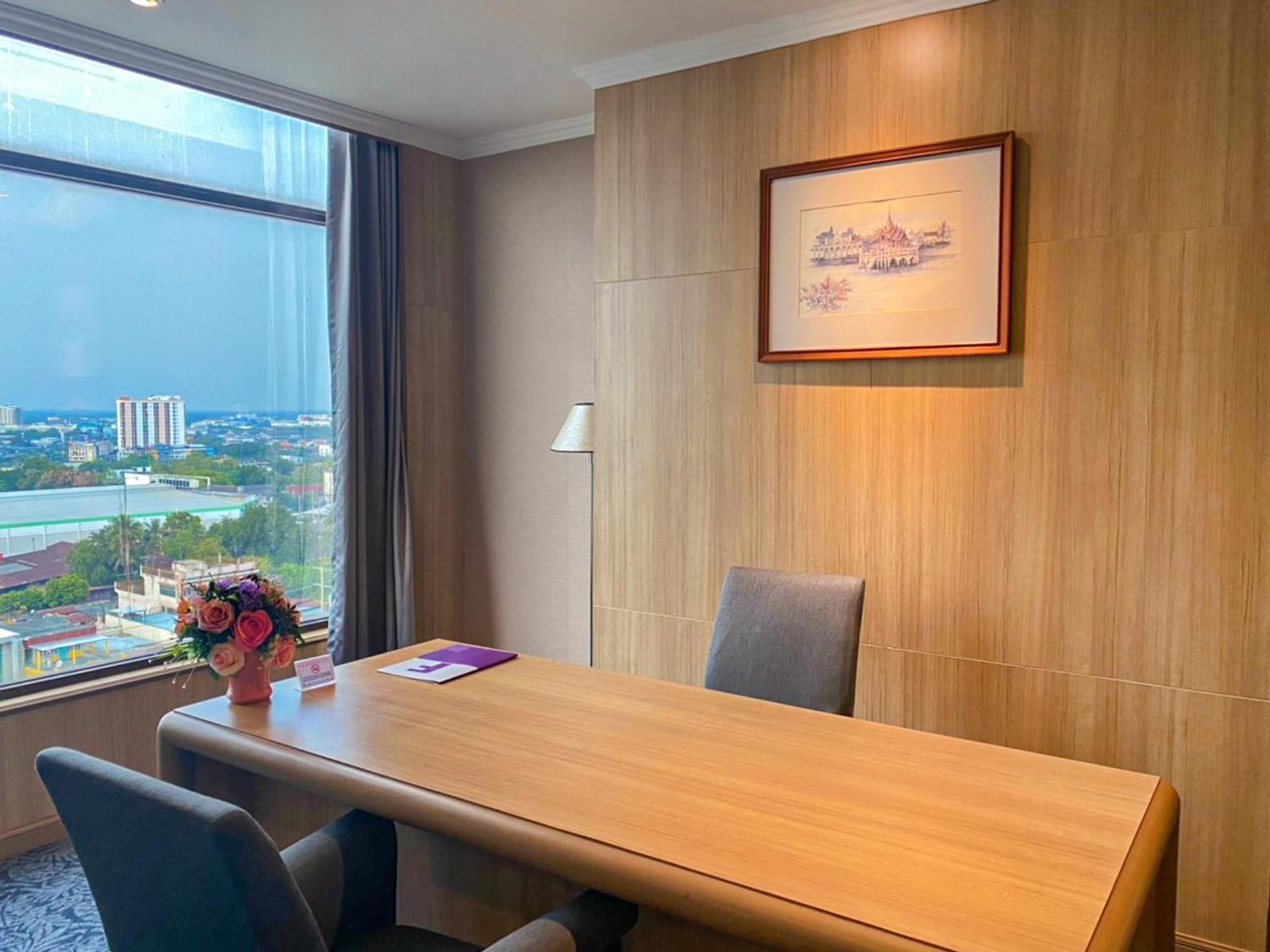 Fortune Hotel Korat- Sha Plus Nakhonratchasima Екстериор снимка