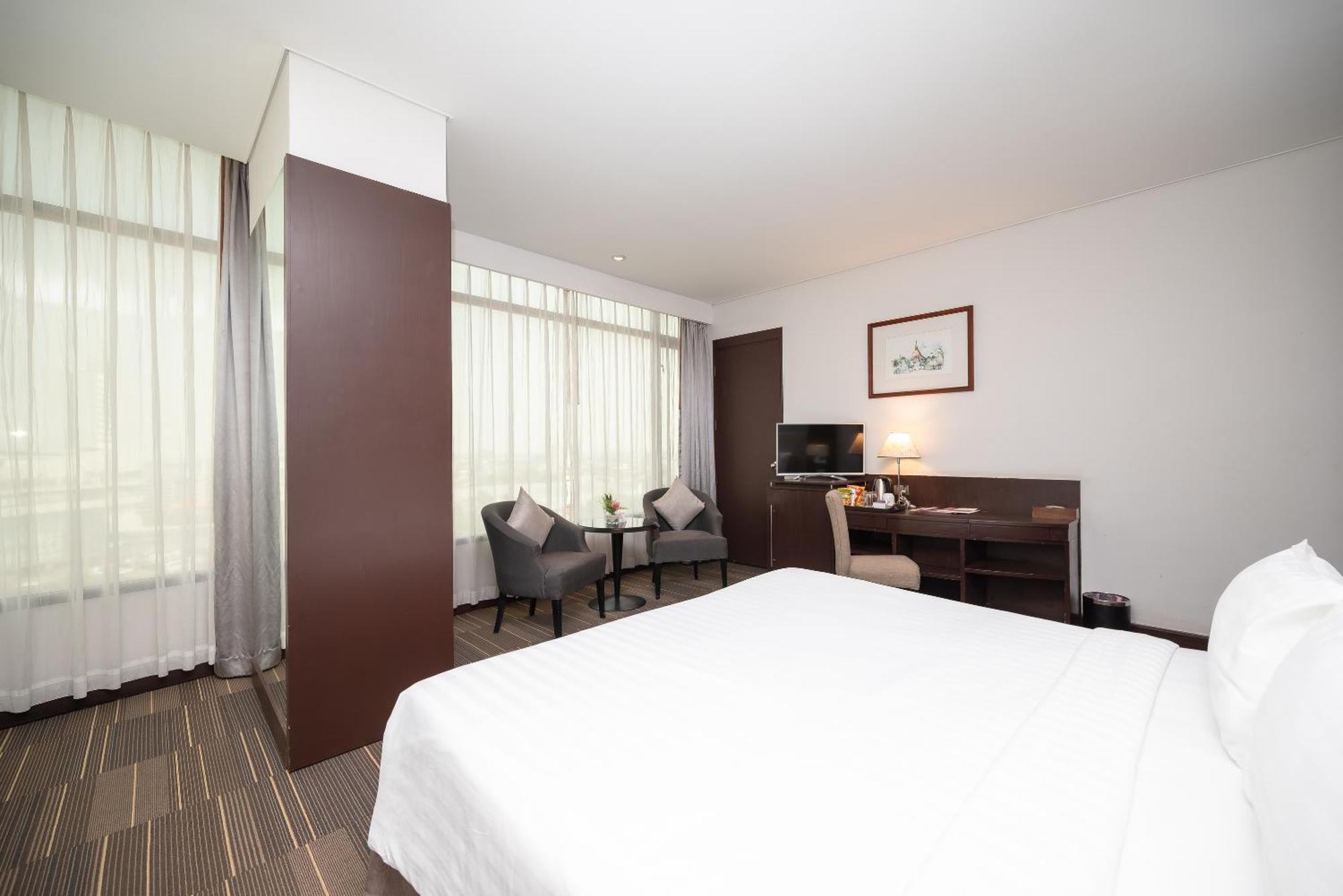 Fortune Hotel Korat- Sha Plus Nakhonratchasima Екстериор снимка